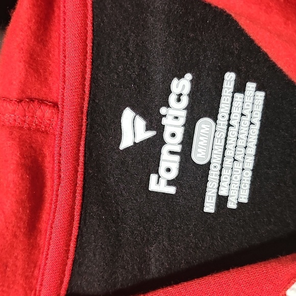 Cincinnati Reds Baseball Red and Black Hoodie Size Medium NWT - Picture 5 of 7